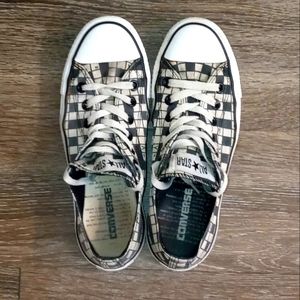 Converse All Star Rare Crossword style Chuck's size 8